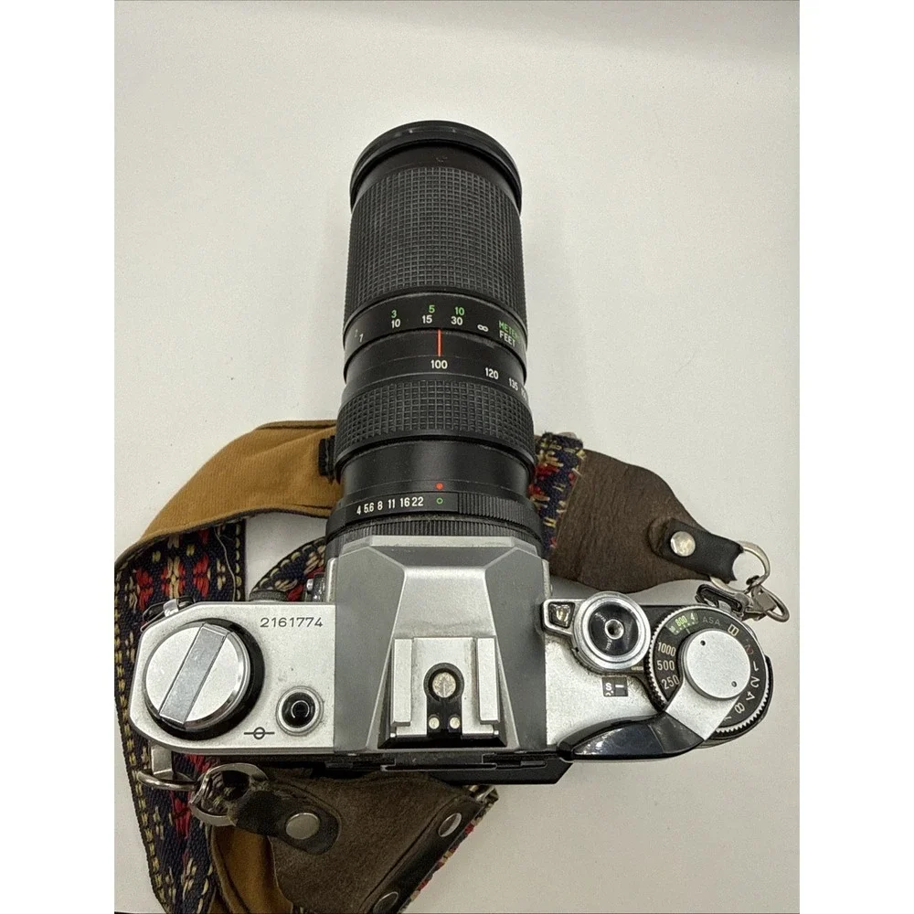 Canon AE-1 SLR 35mm Film Camera w/ Vivitar Lens FD 100-200mm 1:4 Close Focusing